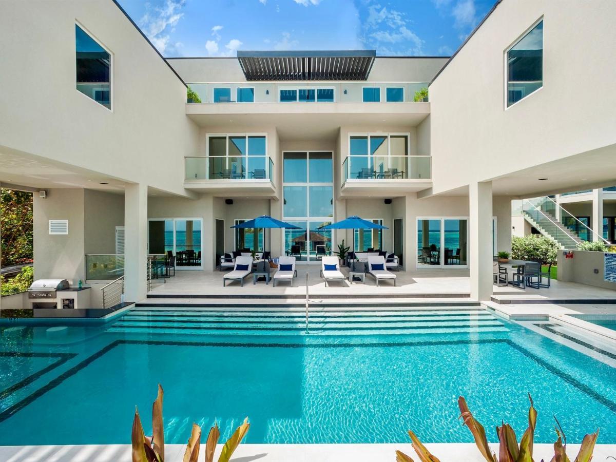 Black Urchin Boutique Resort Bodden Town Exterior foto